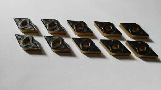 ダイヤモンドDNMGの金属の旋盤の刃CNCの炭化物の旋盤は塗られるCVDを挿入する